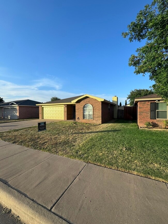 Building Photo - 811 Ironton Dr
