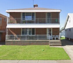 Building Photo - 7414 Dorothy Ave