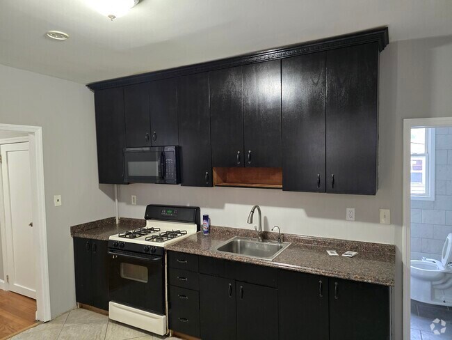 Building Photo - 222 Danforth Ave