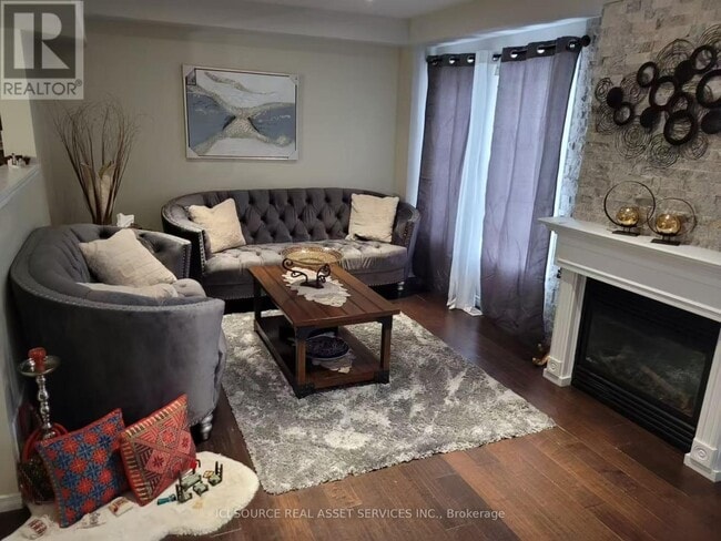 Building Photo - 406 Woodbine Ave