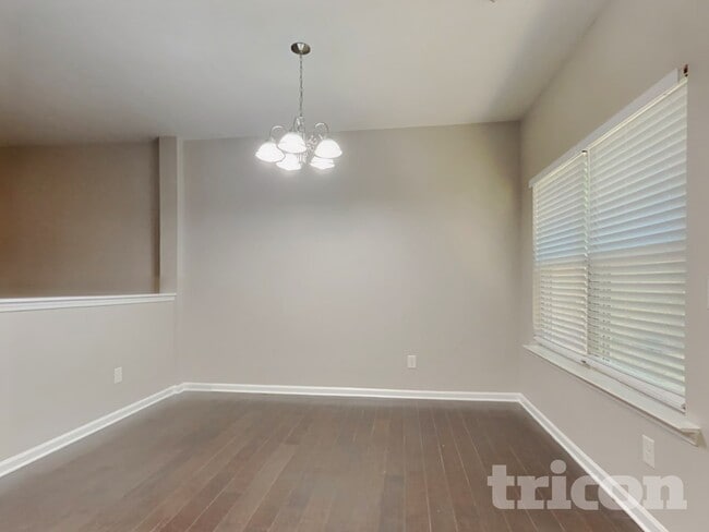 Building Photo - 121 Southwind Cir