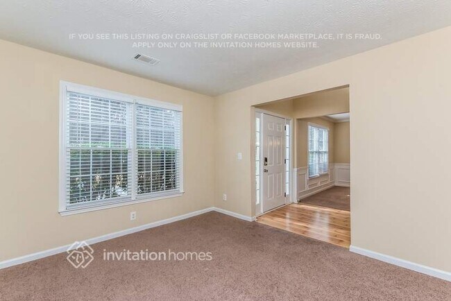 Foto del edificio - 1040 Deer Hollow Dr