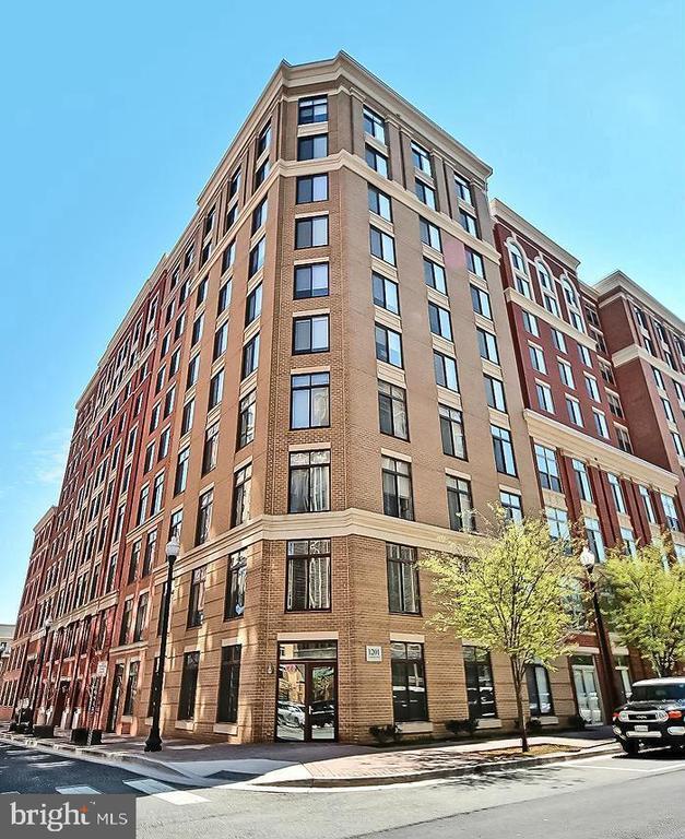 Foto principal - 1220 N Fillmore St