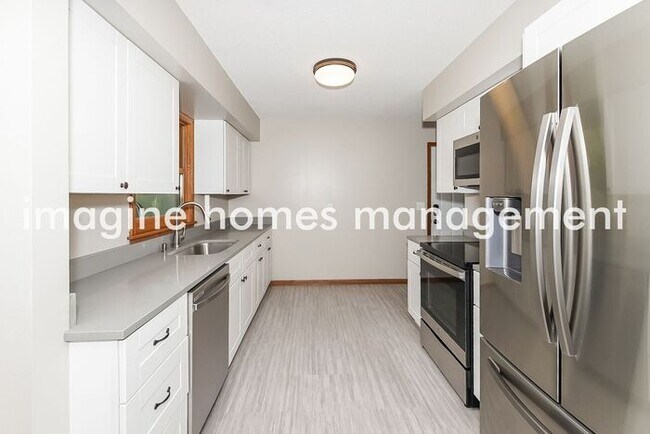 Foto del edificio - 2264 Rice Creek Road