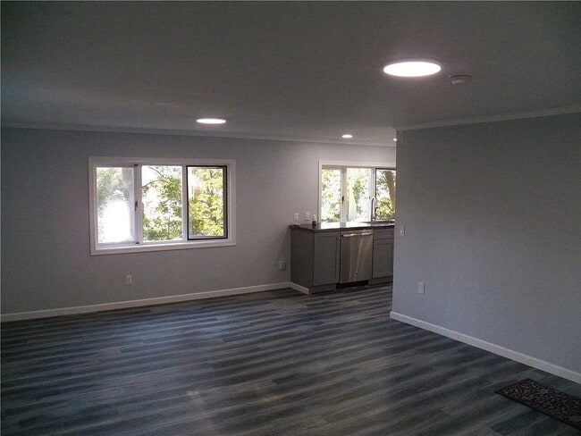 living room - 5145 E Lake Rd