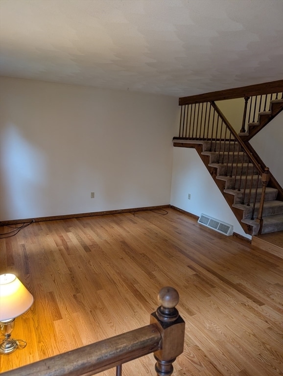 Building Photo - 328 Wellman Ave