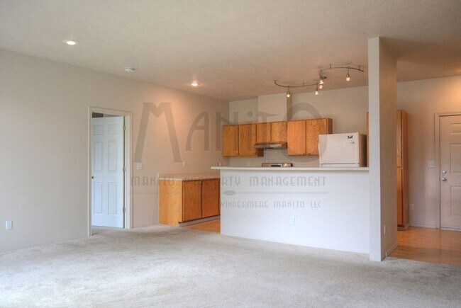 Foto del edificio - Peaceful Liberty Lake Condo