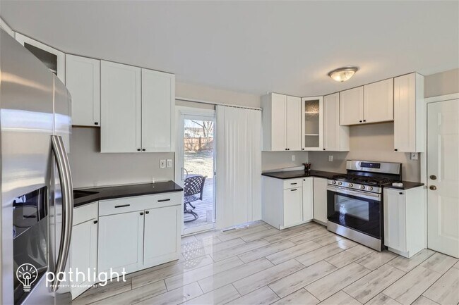 Foto del edificio - 701 Drake Street, Denver, CO, 80221