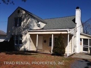 Primary Photo - 123 E Walker Ave