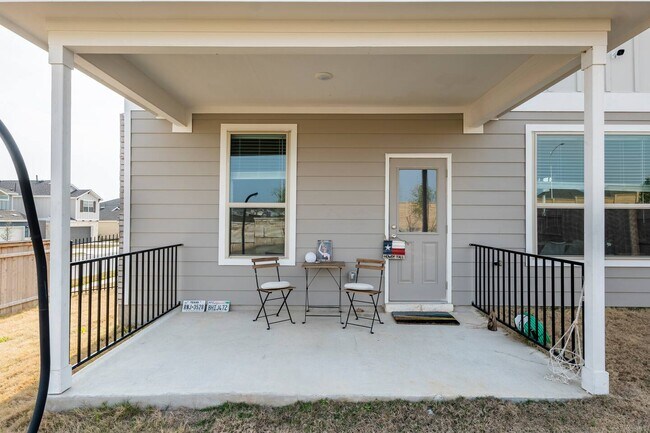Building Photo - 11101 Mestengo Dr