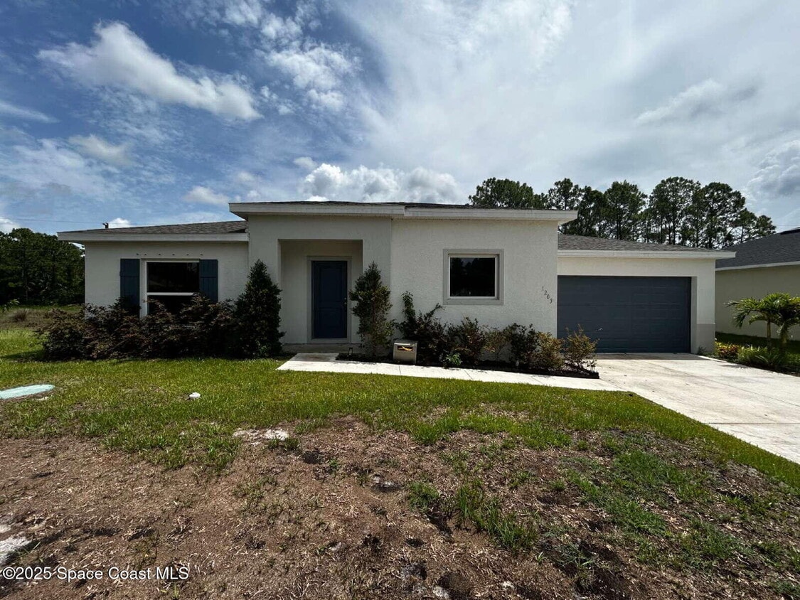 Foto principal - 1203 Sexton Rd SW