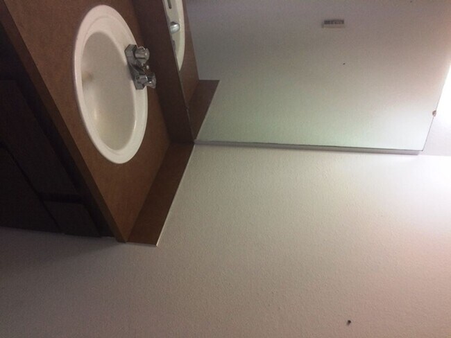 Building Photo - Samarra Duplex