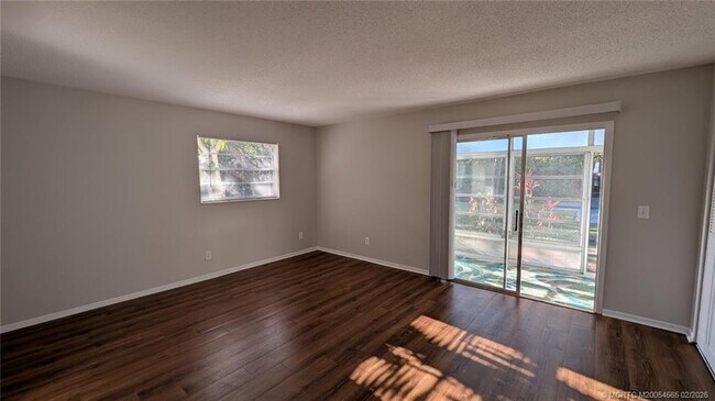 Foto del edificio - 2600 SE Ocean Blvd