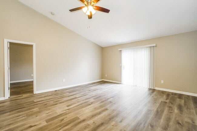 Building Photo - 6275 Pritchard Dr