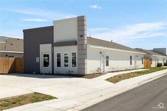 Building Photo - 3012 W Driftwood St