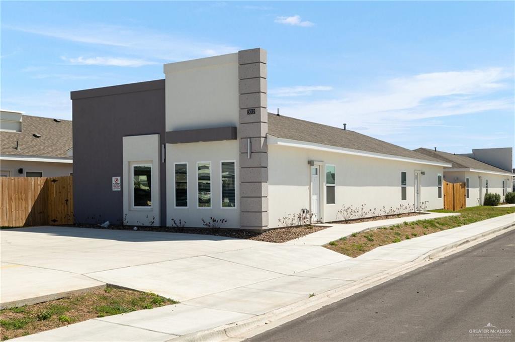 Foto principal - 3012 W Driftwood St