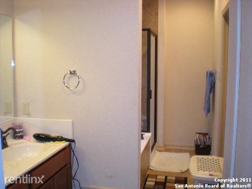 Building Photo - 906 Bobby Jones Dr