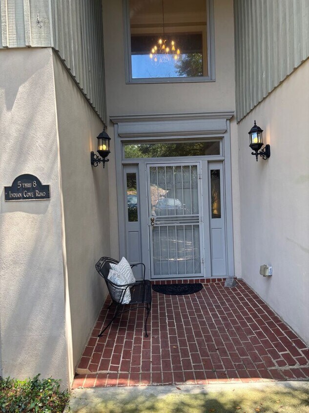 Primary Photo - Furnished 6 Month Rental