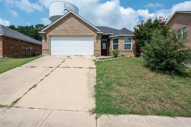 Foto principal - 912 Hidden Oaks Dr