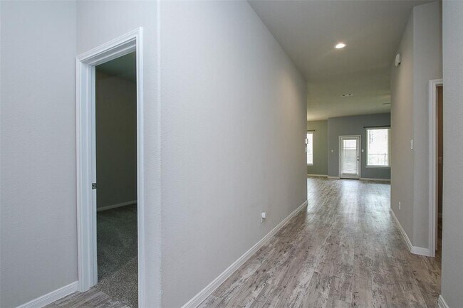 Building Photo - 5011 Mountain Cypress Trail