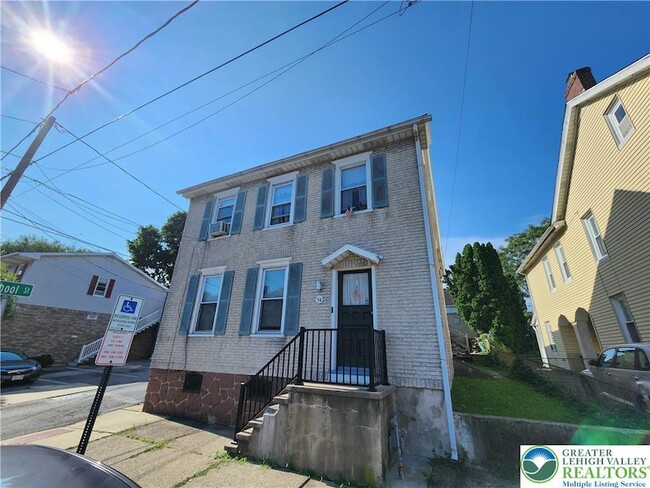Building Photo - 54 E North St