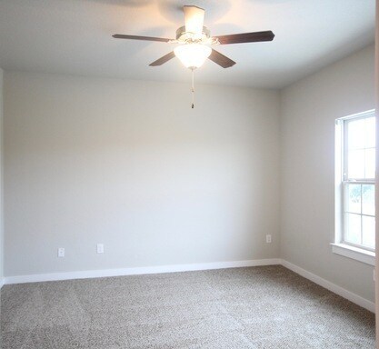 Foto del edificio - AVAILABLE NOW! BEAUTIFUL 3 BEDROOM TOWNHOM...