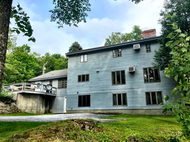 Building Photo - 81 Windward S