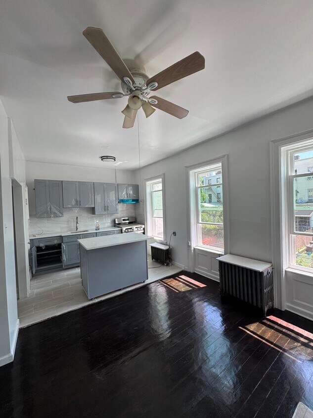 Foto principal - 350 41st St
