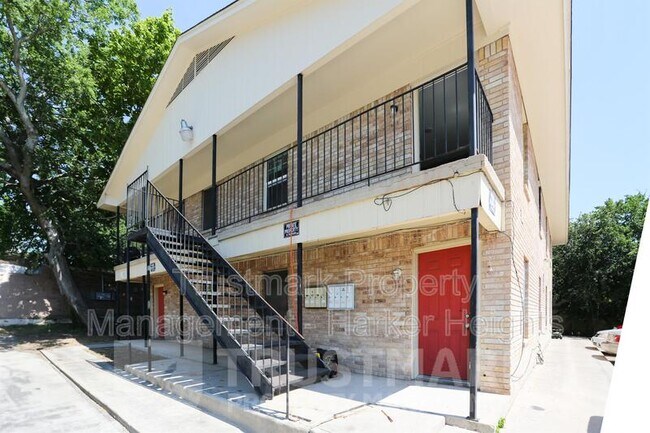 Foto del edificio - 501-501 Root Ave