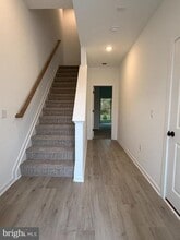 Building Photo - 67 Basswood St