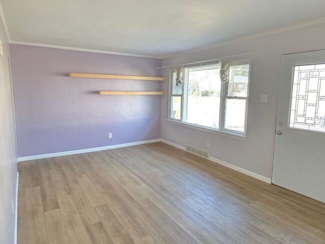 Building Photo - 8600 Engler Ave