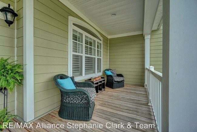 Foto del edificio - 5 br, 4 bath House - 2000 Blythe Drive