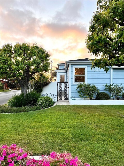 Building Photo - 501 El Modena Ave