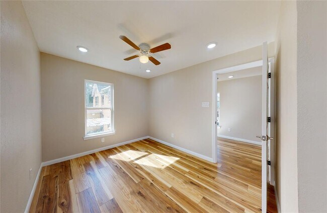 Building Photo - 2409 Arbor St