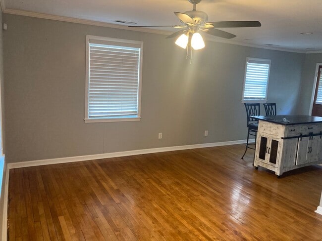 Building Photo - Great 2 Bed 2 Bath Home in East Nashville!