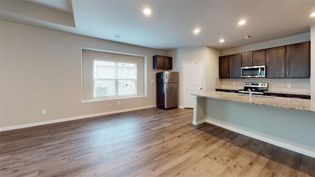 Foto del edificio - 5789 Cerrillos Dr