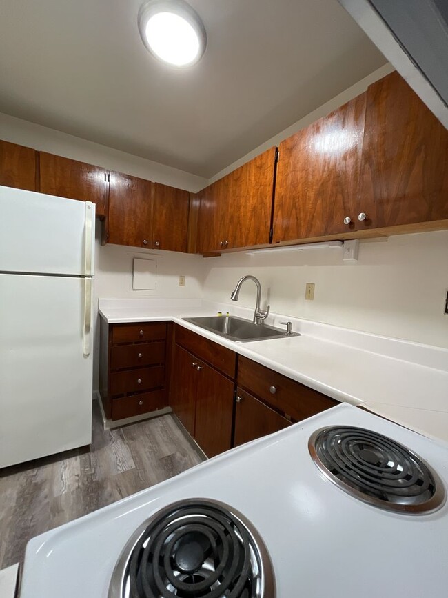 Building Photo - Mililani - Nob Hill, 2 bed, 1.5 bath, 1 pa...