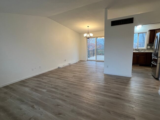 Building Photo - 5409 King Arthur Dr NW