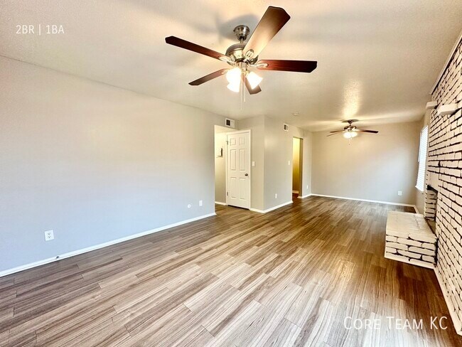 Building Photo - 3633 Walnut St