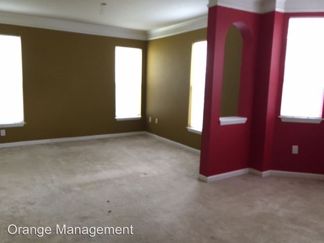 Building Photo - 8807 Villa View Cir