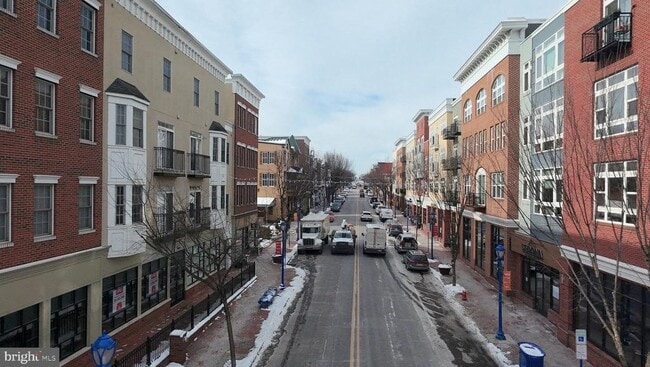 Building Photo - 134 Bridge St