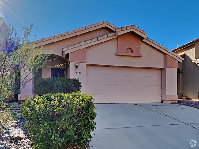 Building Photo - 10487 N Fairway Vista Ln