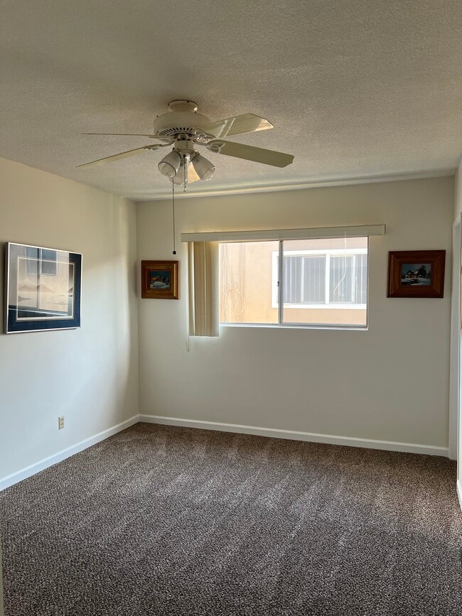 bedroom - 2306 E Commonwealth Ave