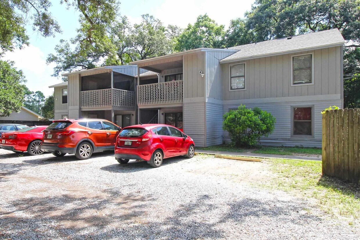 Foto principal - 7116 Pearson Rd