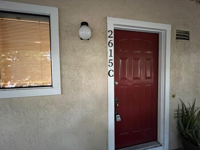 Foto del edificio - 2615 Oak Rd