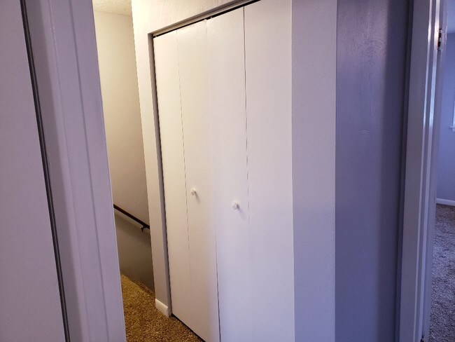 Hall way closet - 103 Hufnagle Dr