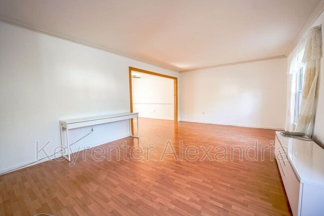 Foto del edificio - 7123 Red Horse Tavern Ln