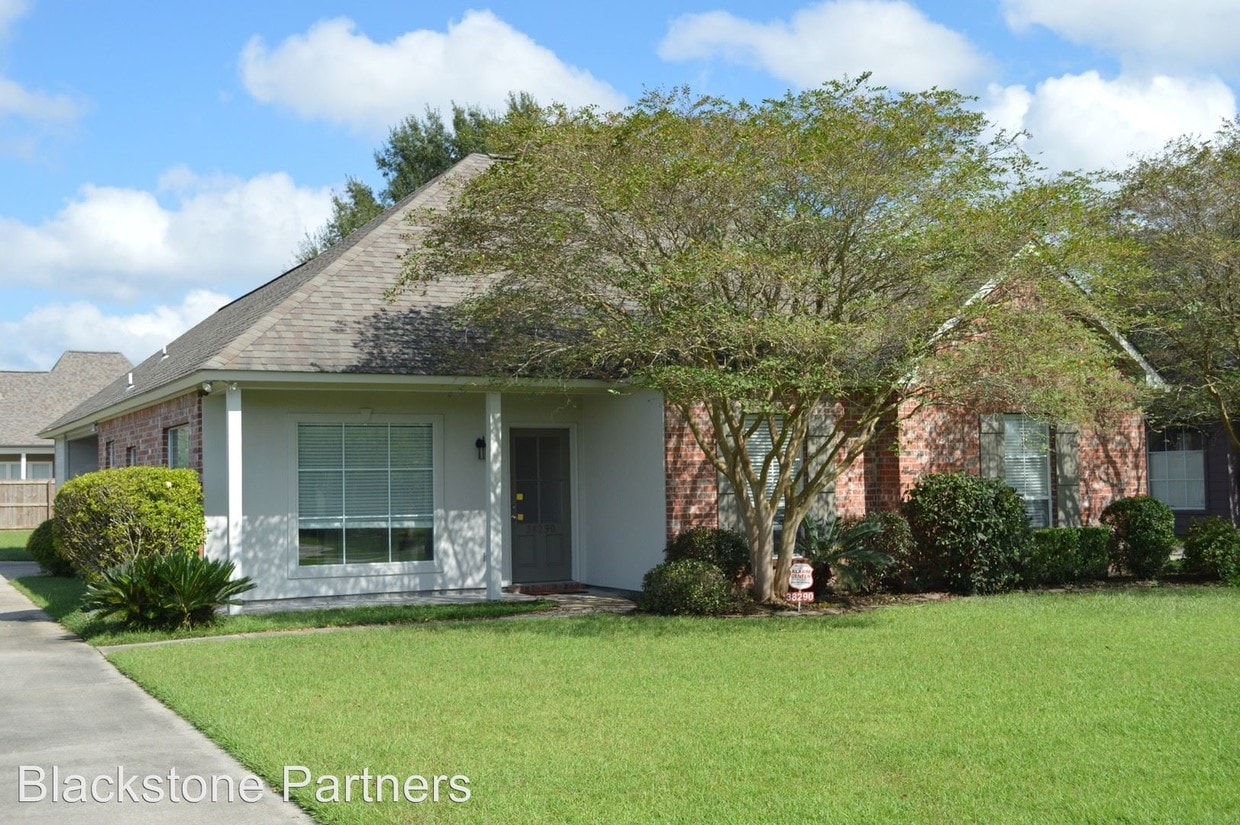 Primary Photo - 3 br, 2 bath House - 38290 Graystone AVe