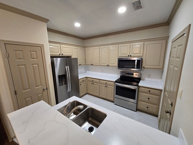 Foto del edificio - College Station -3 bedroom/ 2.5 bath - 2 s...