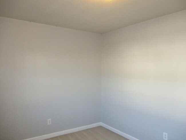 Foto del edificio - Charming two bedroom one and a half bath t...